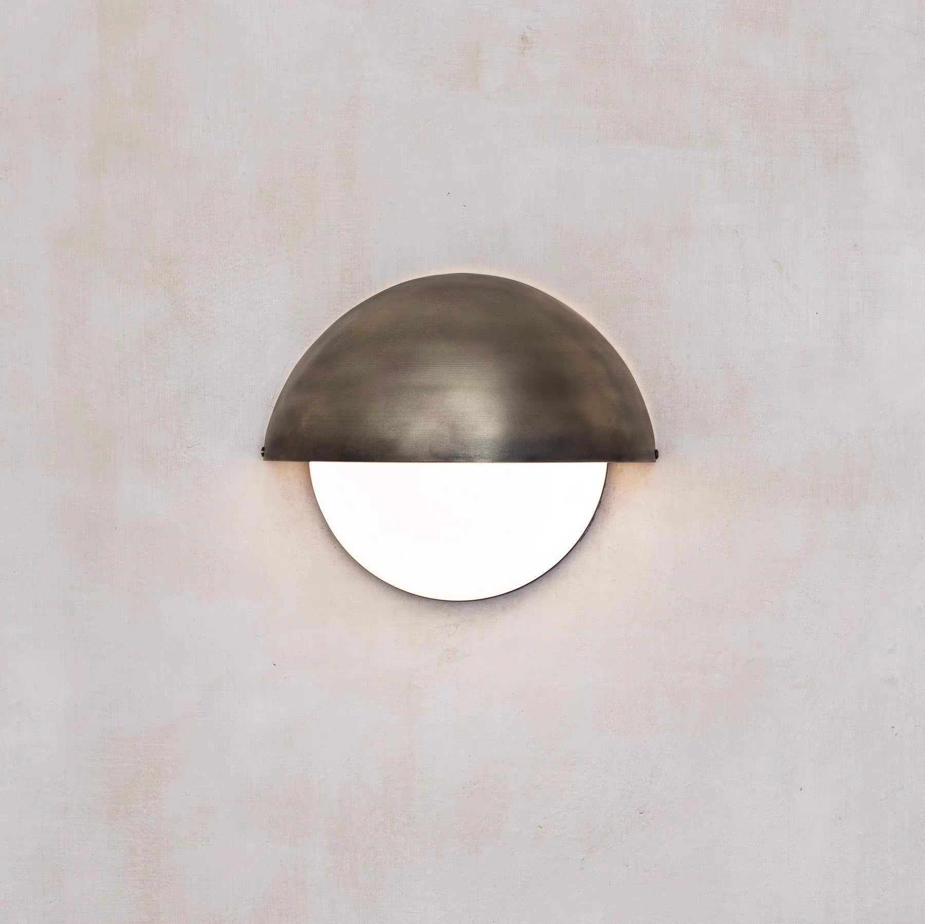 Image of D18|25 Knight Glass Sconce