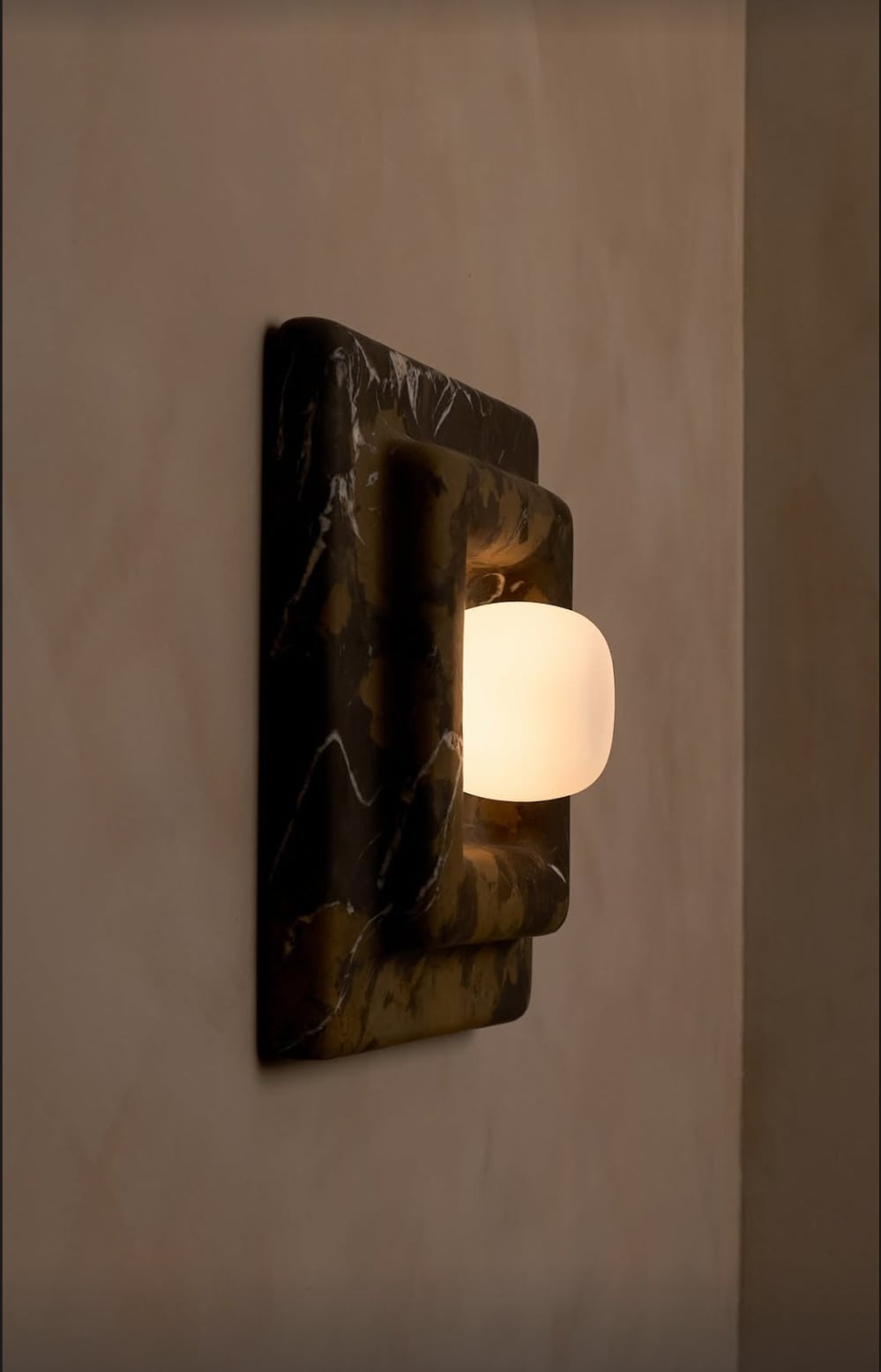 Image of MD25 Marble Wall | Ceiling Light