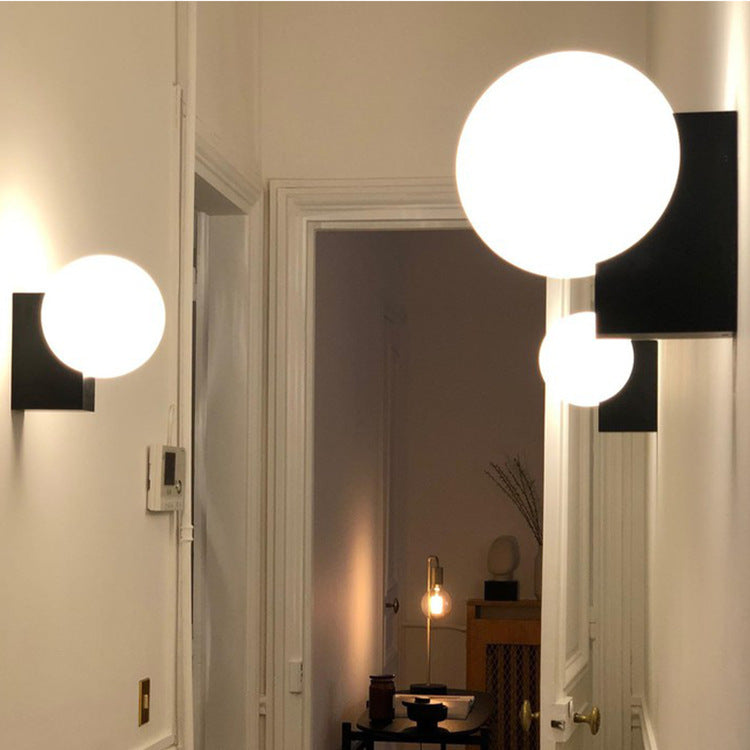 Image of SY2 Glass Orb Table Lamp | Sconce