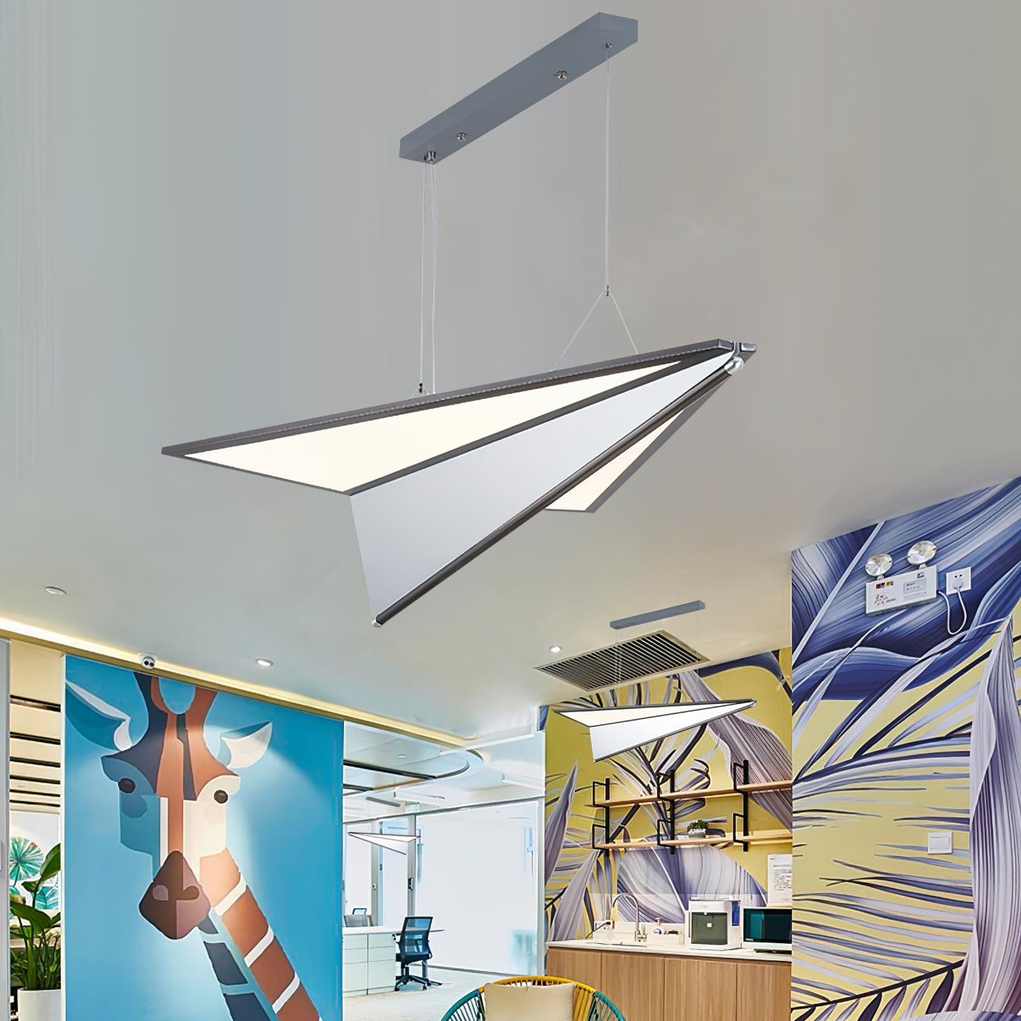 Aerodynamic Aircraft LED Pendant / L 29.1″ x W 22.4″ x H 5.9″ / Silver & White / Cool Light