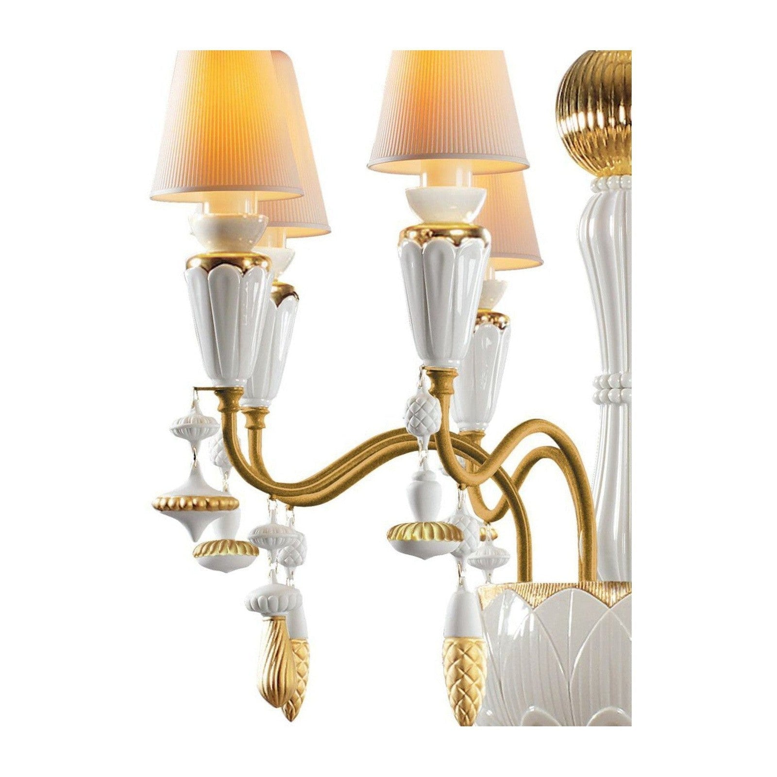 Botanical Porcelain Eight-Light Chandelier / Spices