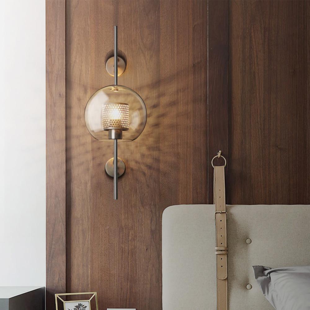 Chiswick Sculptural Glass Wall Light / ∅ 5.1″ x H 26.4″ / Dia 13cm x H 67cm / Black / Amber