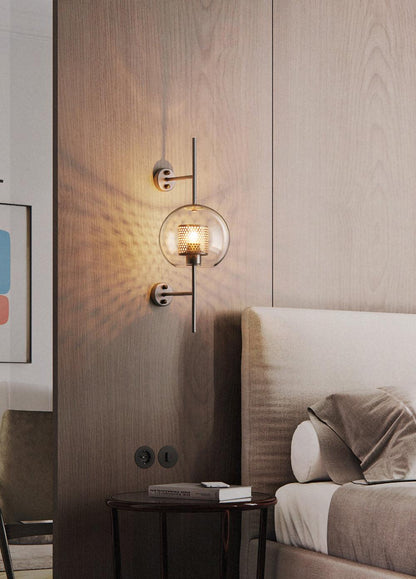 Chiswick Sculptural Glass Wall Light / ∅ 9.8″ x H 22.8″ / Dia 25cm x H 58cm / Silver / Amber