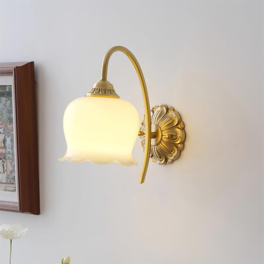 Golden Bell Orchid Wall Light / Set of 2 / Brass & Beige