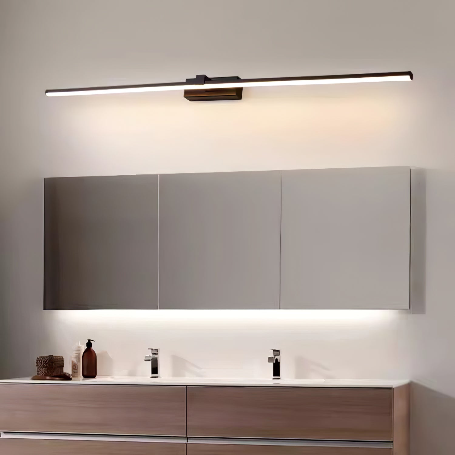 Slimline LED Picture and Mirror Wall Light / ∅ 15.7″ x H 3.1″ / White & Warm Light / Single